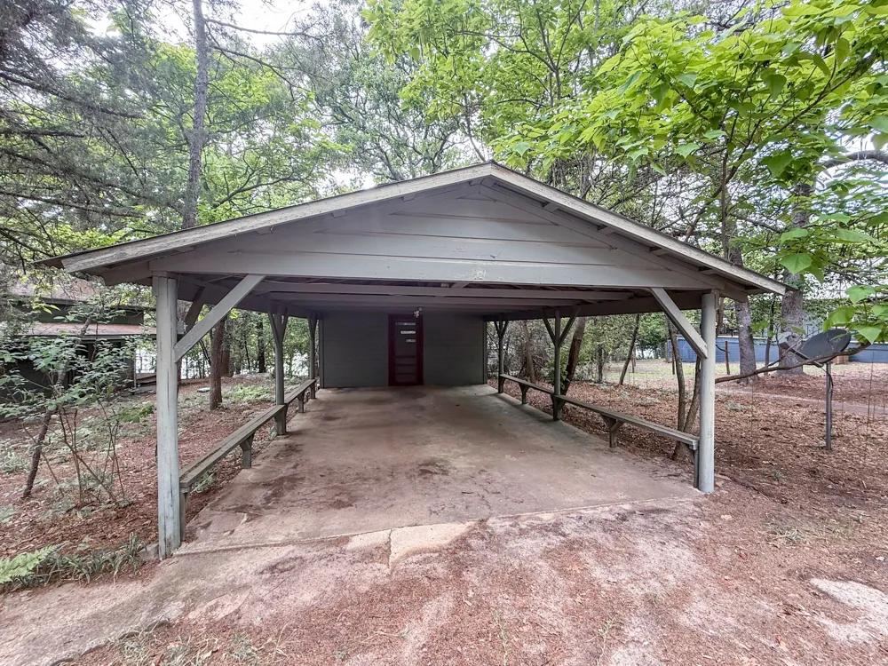 1036 Lake Franklin Dr Winnsboro, TX 75494