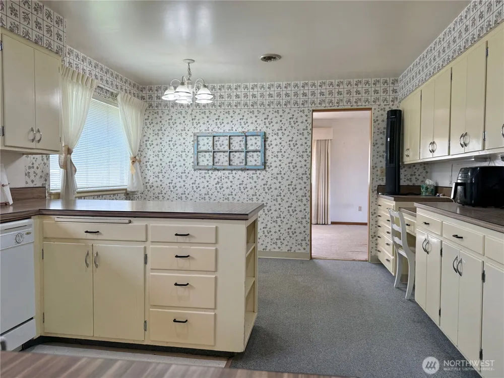 712 E 2nd Avenue Odessa, WA 99159