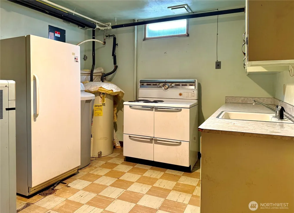 712 E 2nd Avenue Odessa, WA 99159