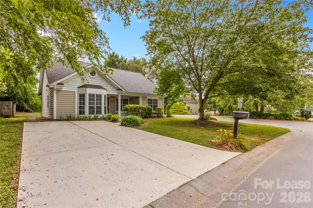 123 Meadow Lilly Court Mooresville, NC 28115