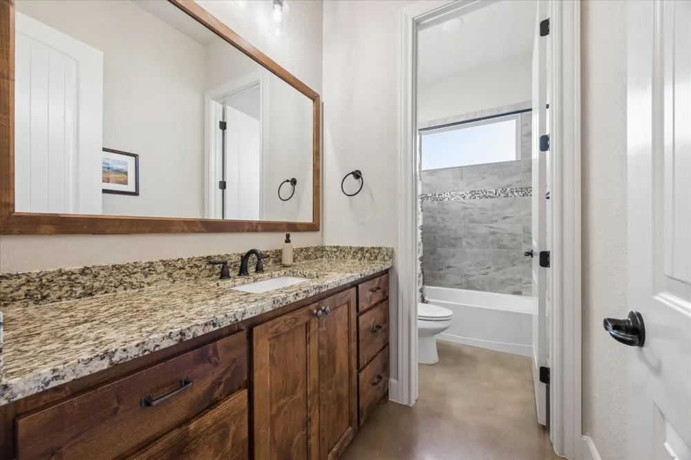 219 Flanders Fischer, TX 78623