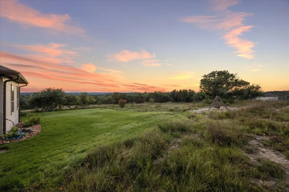 219 Flanders Fischer, TX 78623