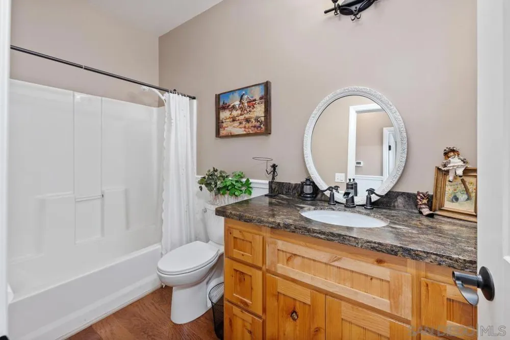 23895 Ladrido Ramona, CA 92065