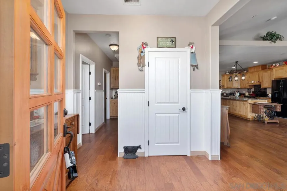 23895 Ladrido Ramona, CA 92065