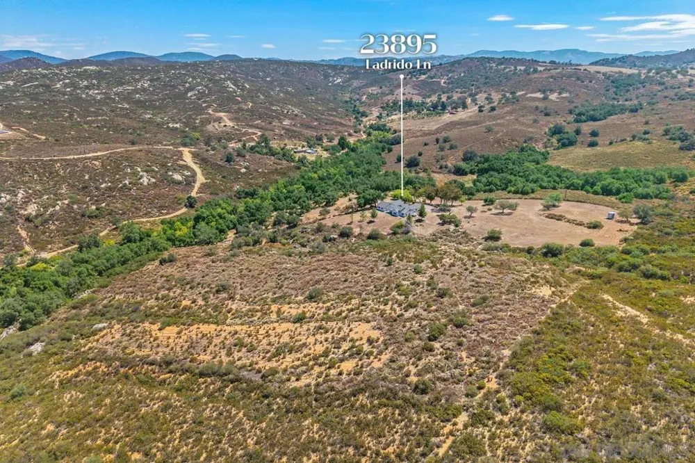 23895 Ladrido Ramona, CA 92065