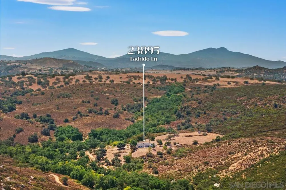 23895 Ladrido Ramona, CA 92065
