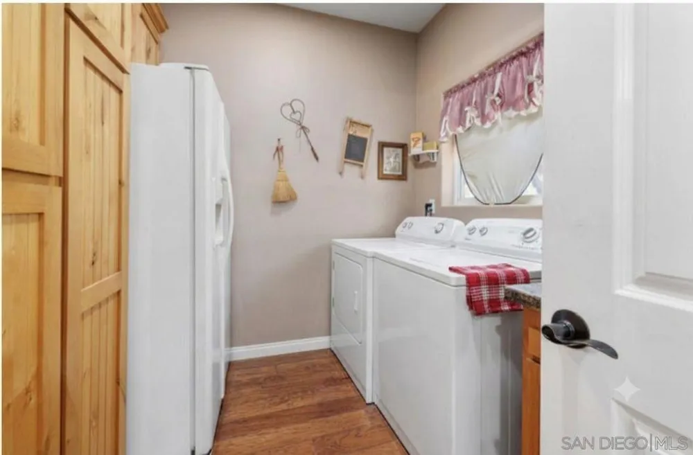 23895 Ladrido Ramona, CA 92065