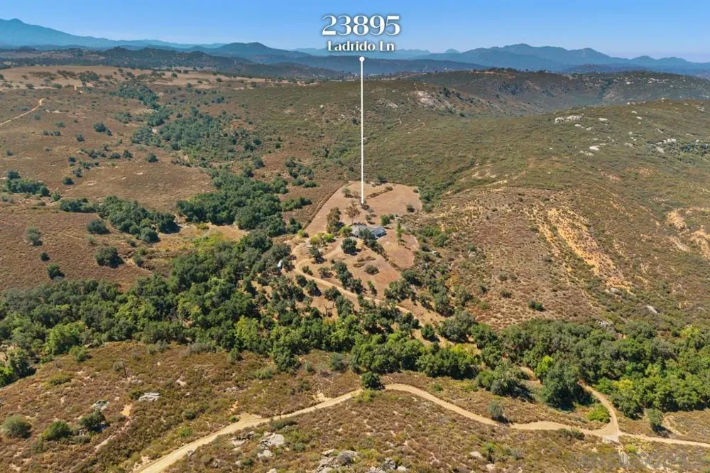 23895 Ladrido Ramona, CA 92065