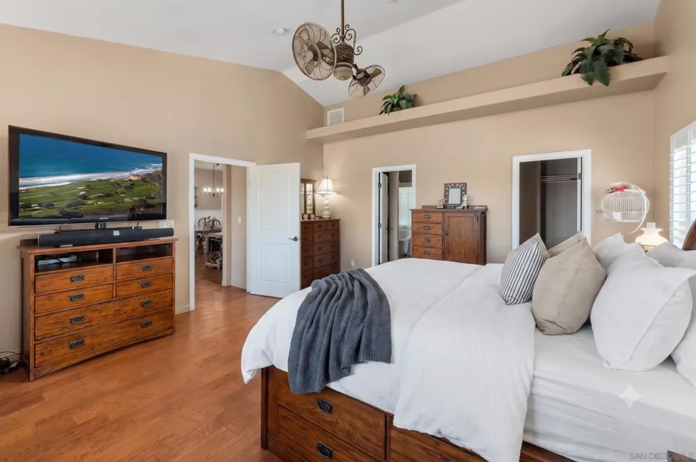 23895 Ladrido Ramona, CA 92065