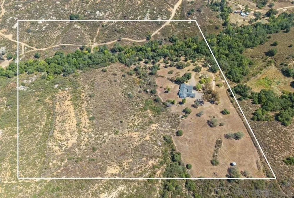 23895 Ladrido Ramona, CA 92065