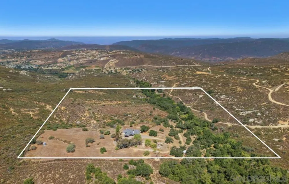 23895 Ladrido Ramona, CA 92065