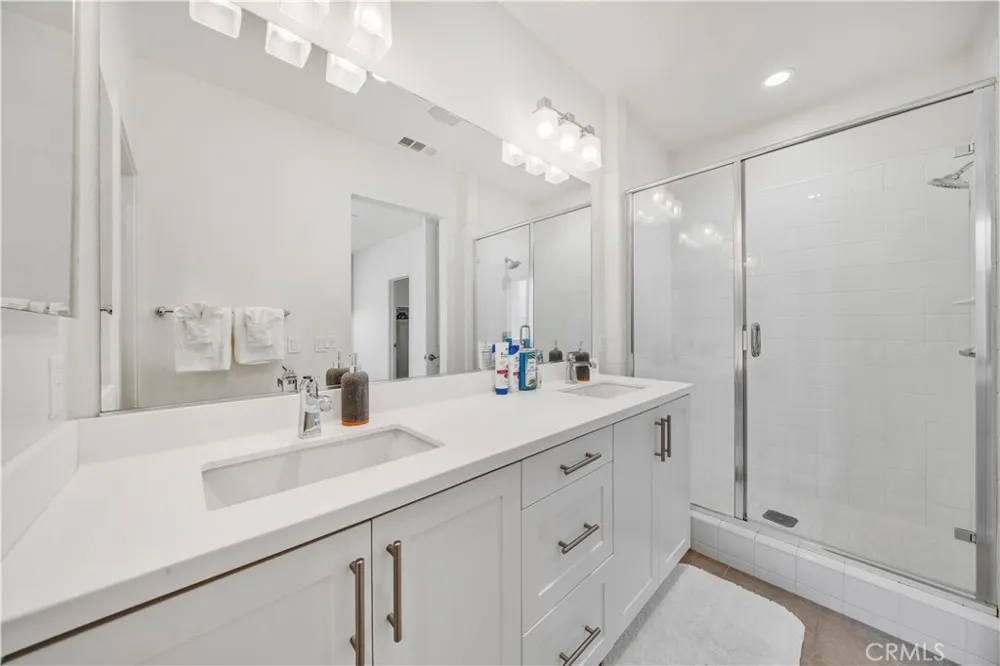 118 Terrapin Irvine, CA 92618