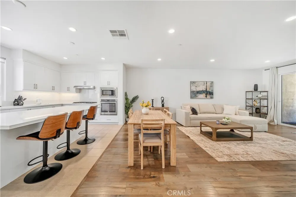 118 Terrapin Irvine, CA 92618