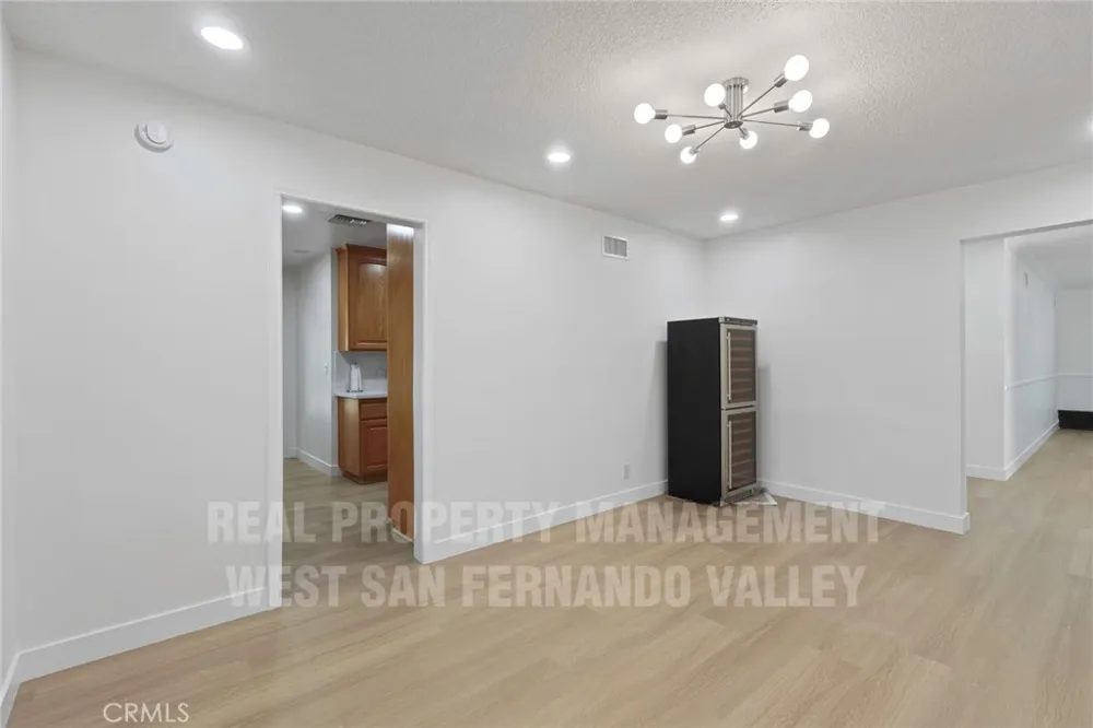 12920 Aetna St. Van Nuys, CA 91401