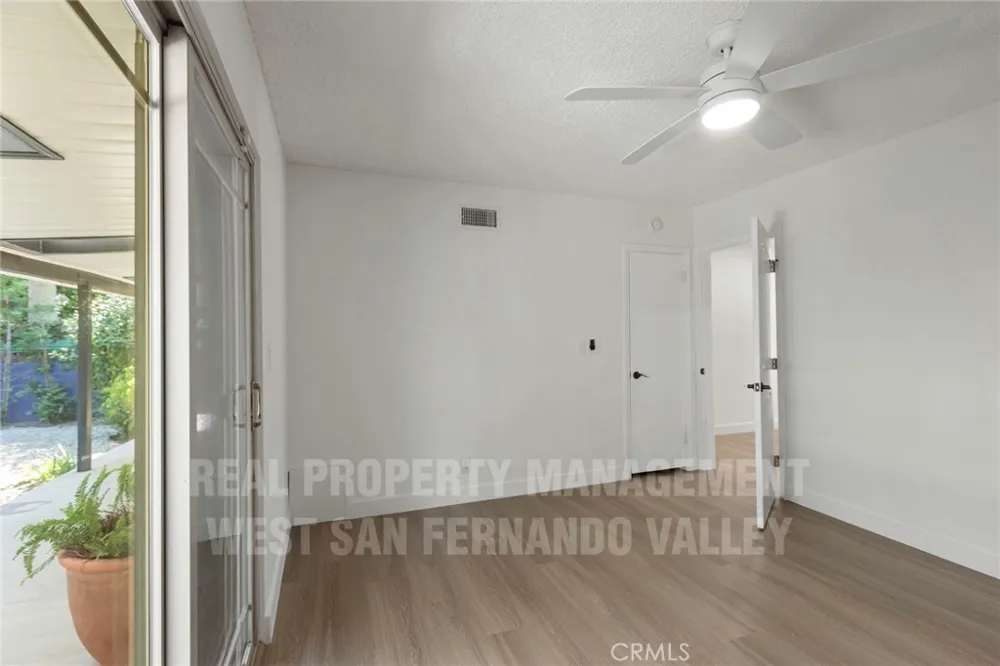 12920 Aetna St. Van Nuys, CA 91401