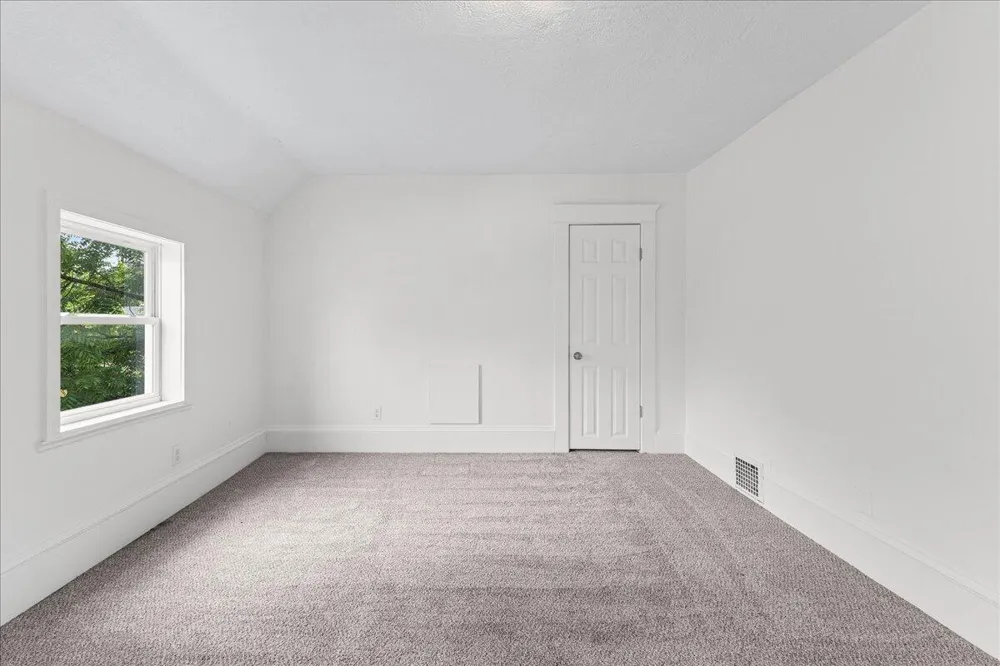 204 Orange Street Jackson City, MI 49202