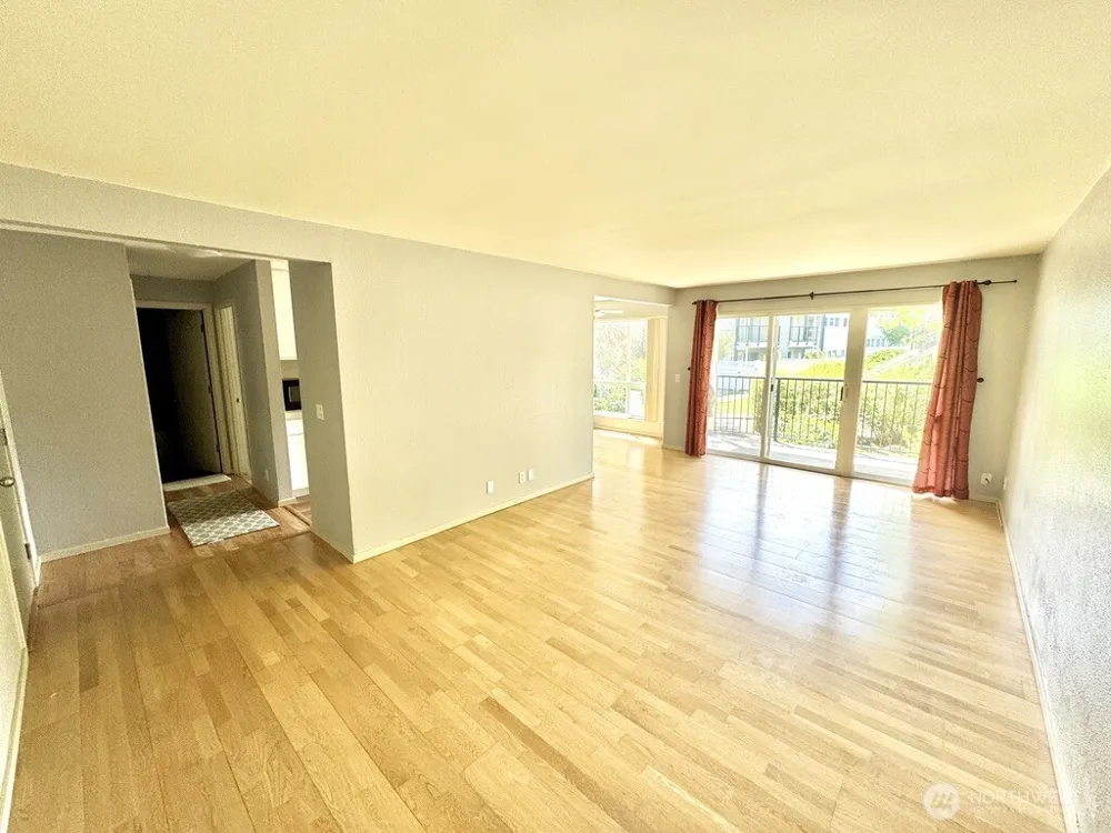 12701 NE 9th Place #D105 Bellevue, WA 98005