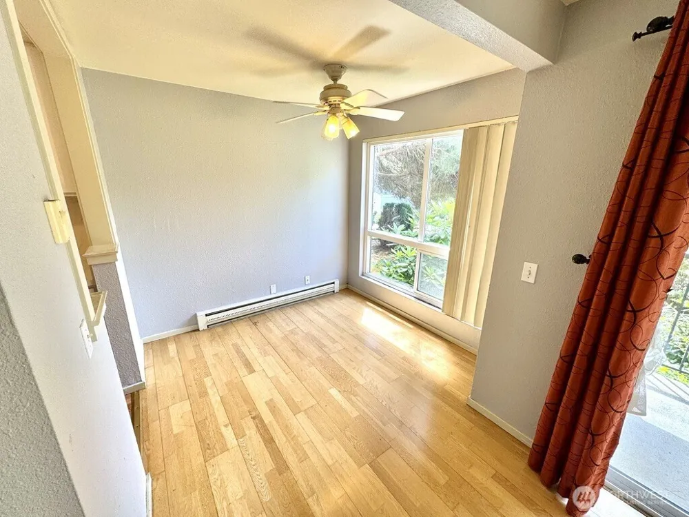 12701 NE 9th Place #D105 Bellevue, WA 98005