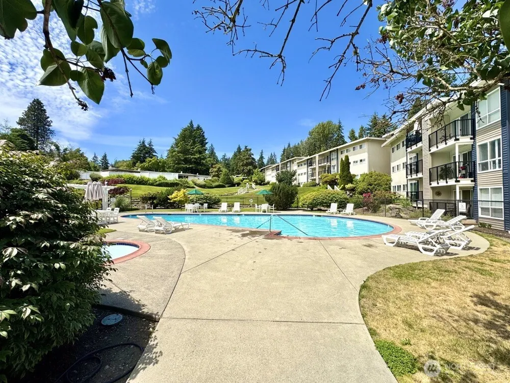 12701 NE 9th Place #D105 Bellevue, WA 98005