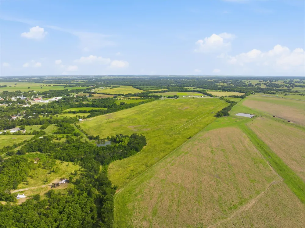 2519 Hwy 7 Highway Chilton, TX 76632