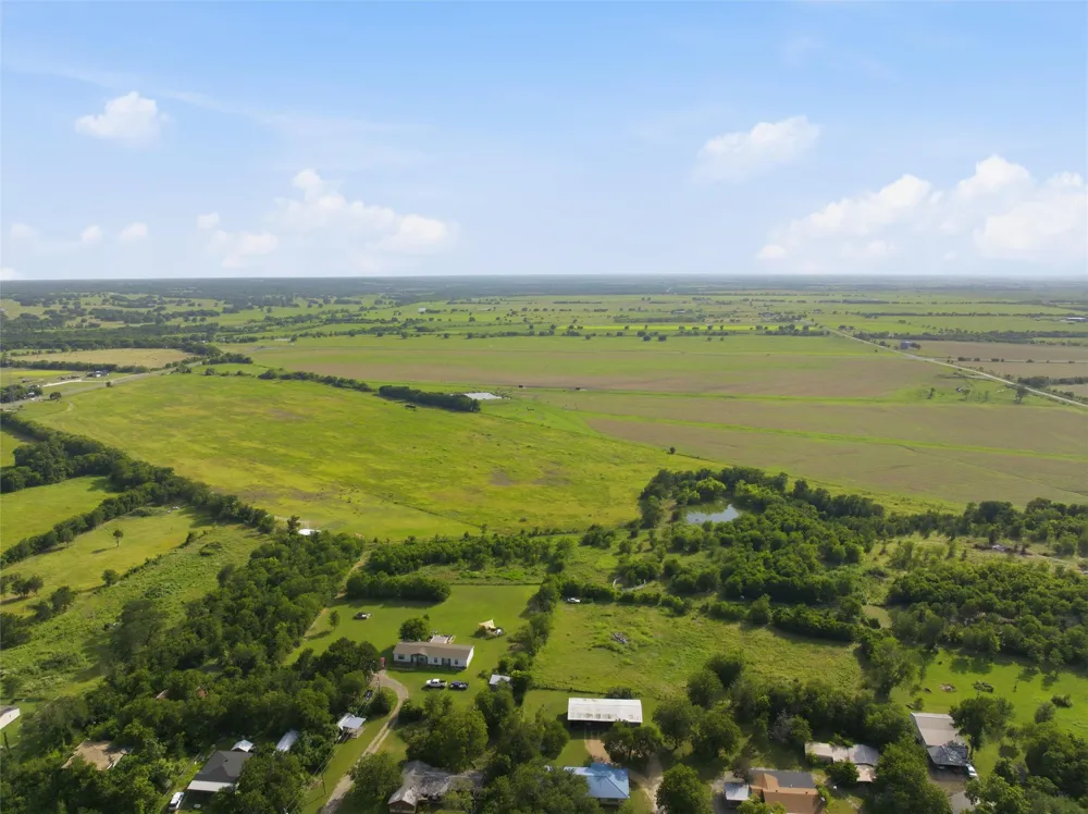 2519 Hwy 7 Highway Chilton, TX 76632