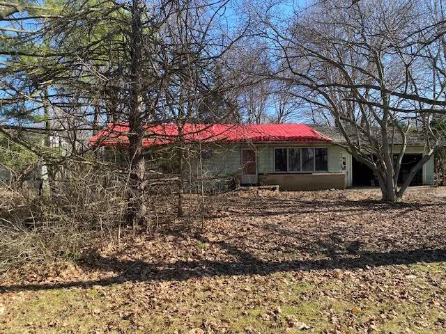 4576 E Snow Road Berrien Springs, MI 49103