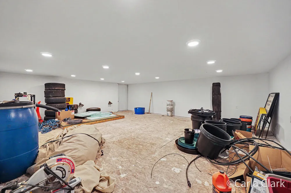 9899 Twelve Point Drive NE Rockford, MI 49341