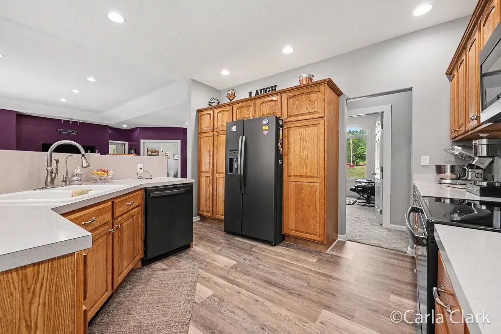 9899 Twelve Point Drive NE Rockford, MI 49341