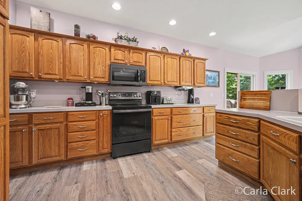 9899 Twelve Point Drive NE Rockford, MI 49341