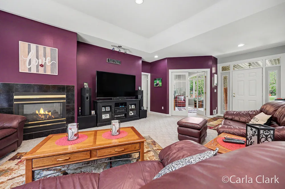 9899 Twelve Point Drive NE Rockford, MI 49341