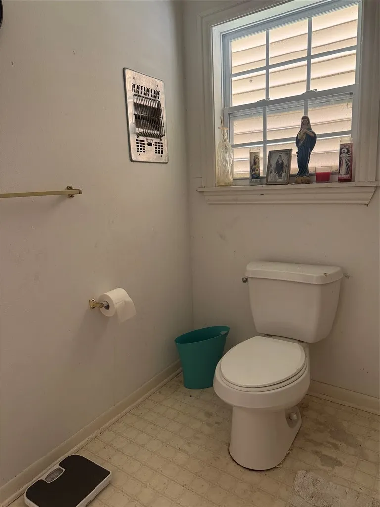 721 Fetick Avenue Taft, TX 78390