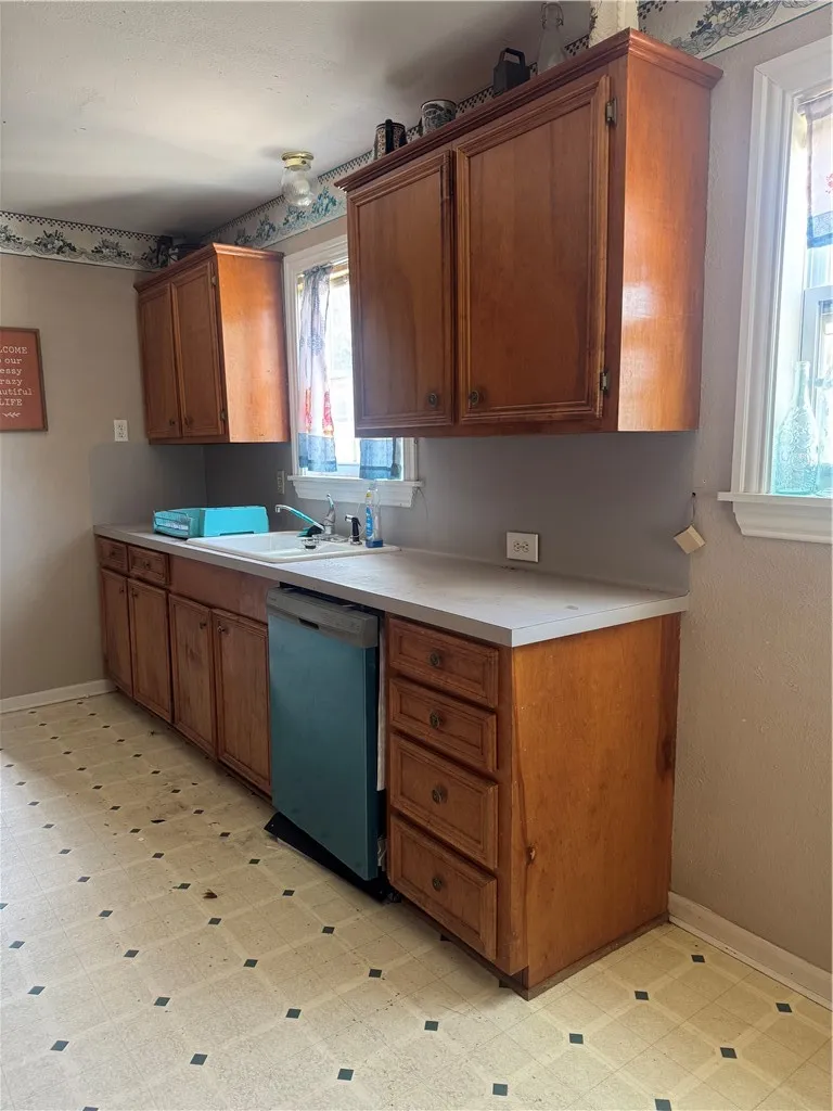 721 Fetick Avenue Taft, TX 78390