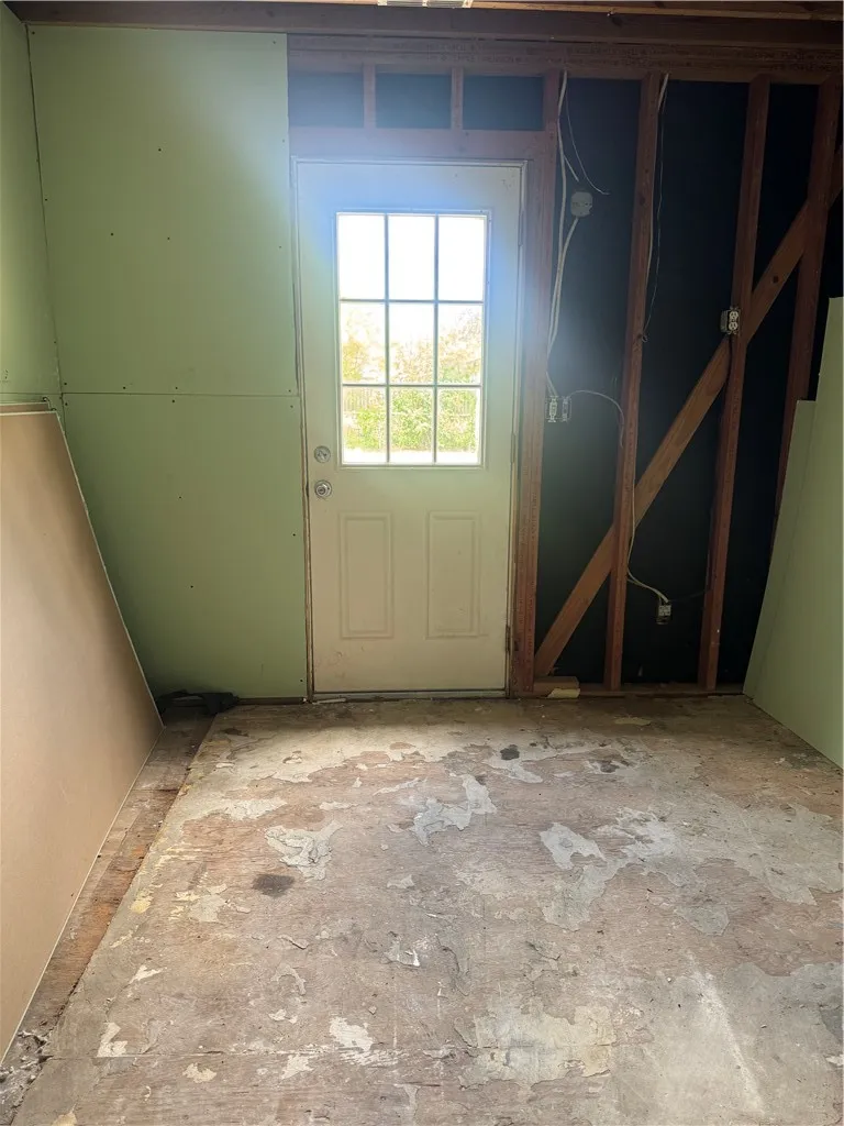 721 Fetick Avenue Taft, TX 78390