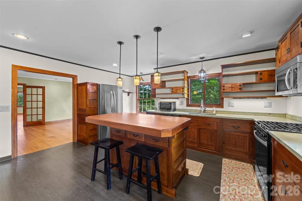432 Turkey Creek Road Leicester, NC 28748