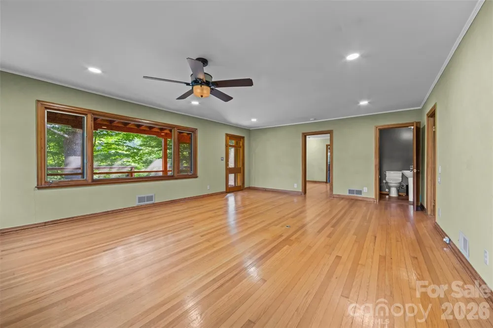 432 Turkey Creek Road Leicester, NC 28748