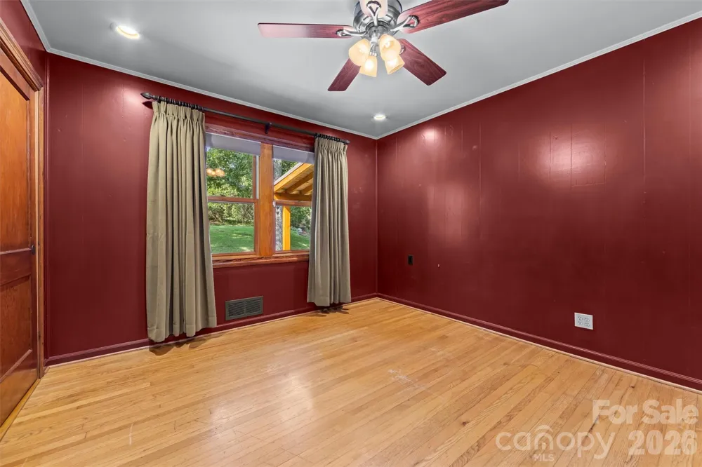 432 Turkey Creek Road Leicester, NC 28748