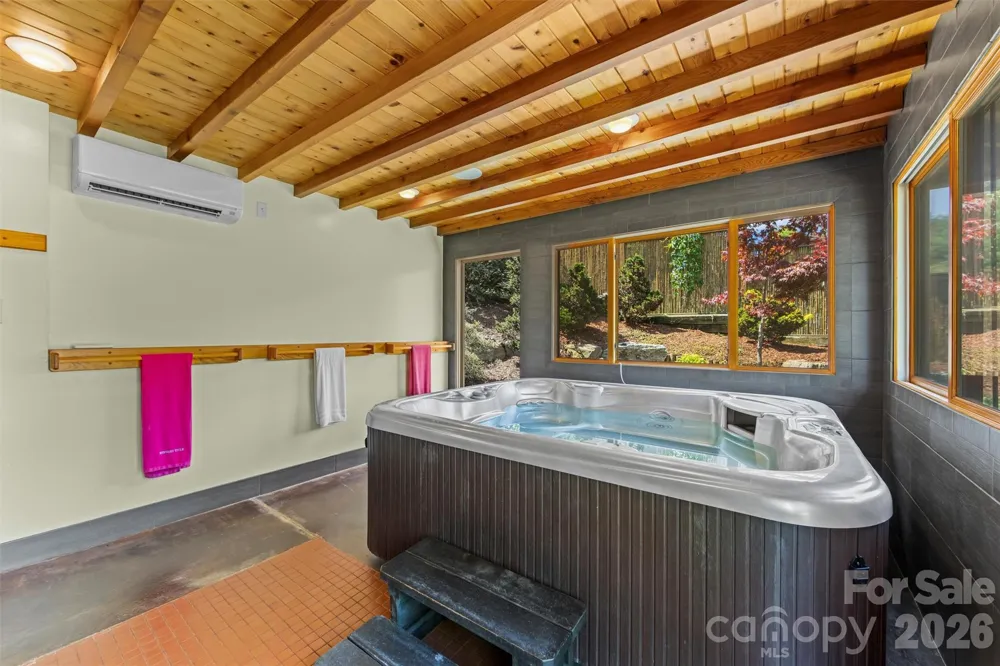 432 Turkey Creek Road Leicester, NC 28748