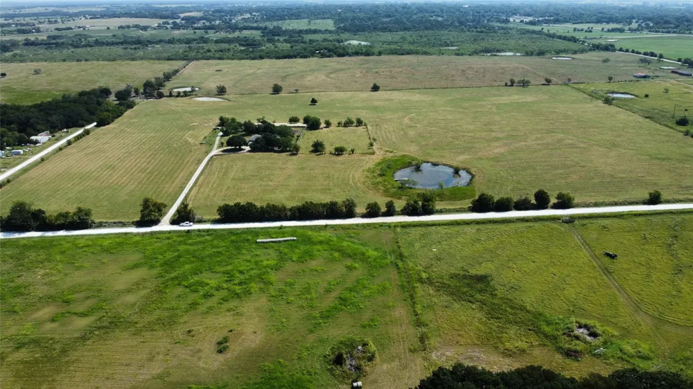471 HCR 3335 ROAD Hubbard, TX 76648