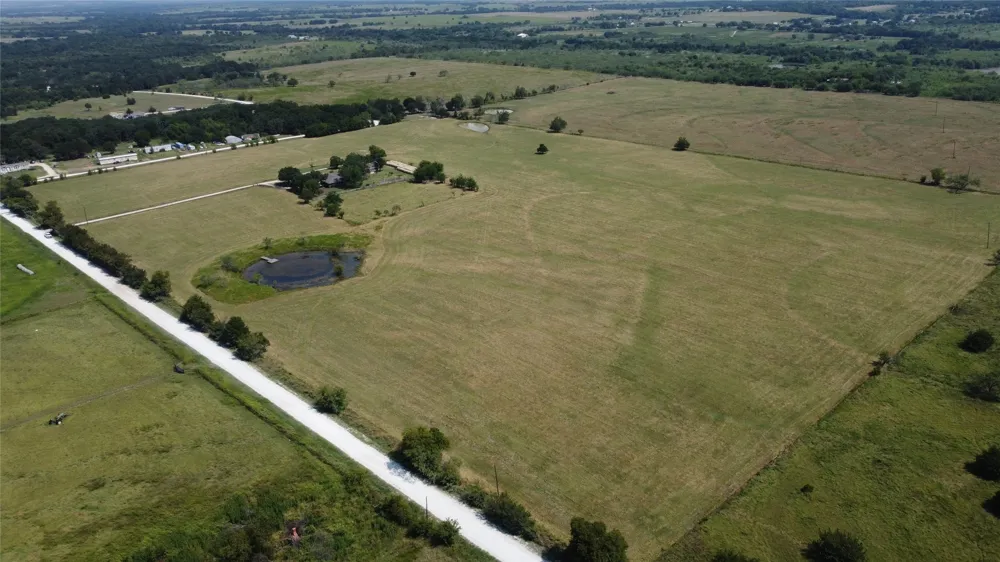 471 HCR 3335 ROAD Hubbard, TX 76648