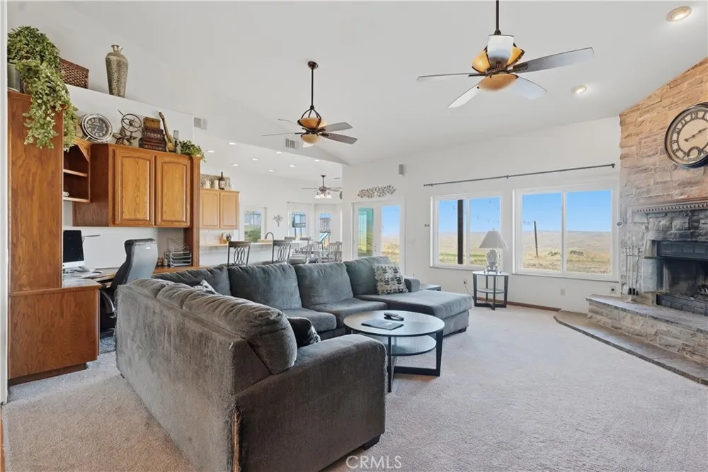 9701 S Granite Bakersfield, CA 93308