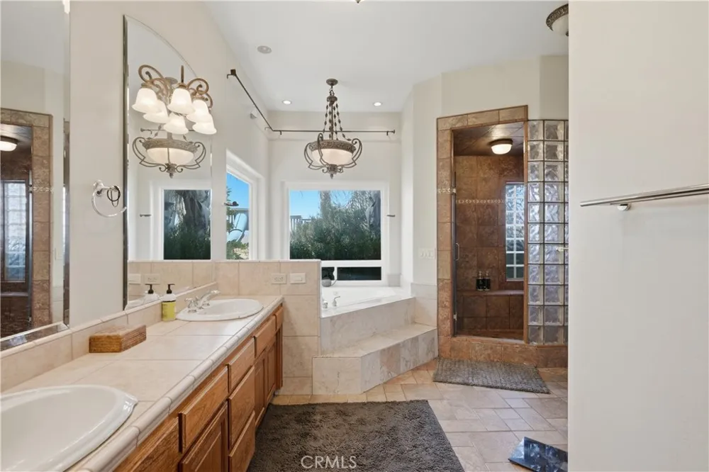 9701 S Granite Bakersfield, CA 93308