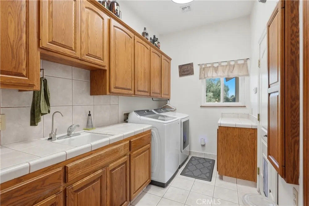 9701 S Granite Bakersfield, CA 93308