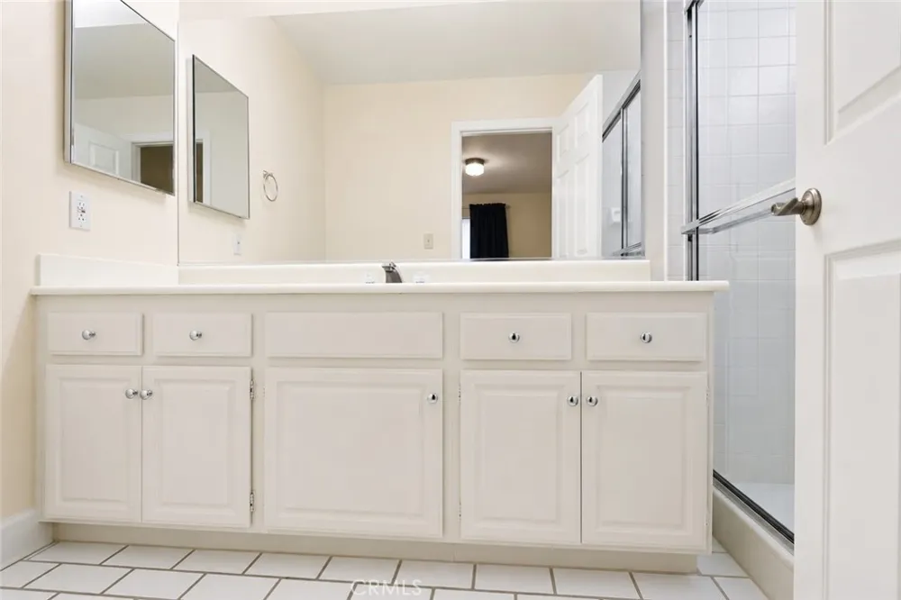 923 E Ocean #5 Long Beach, CA 90802