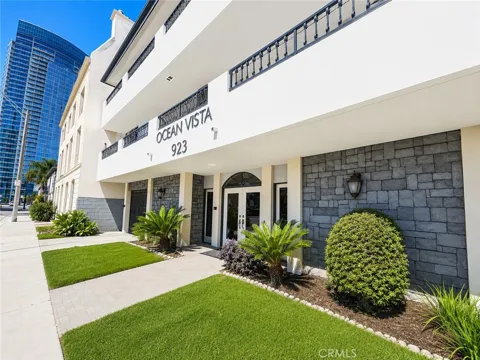 923 E Ocean #5