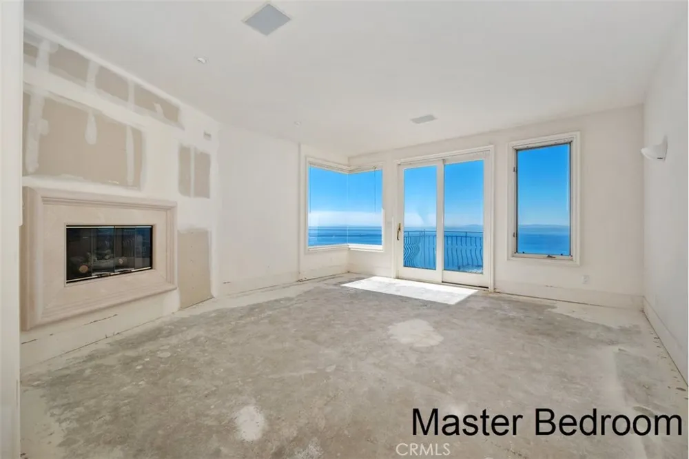 1425 Samoa Way Laguna Beach, CA 92651
