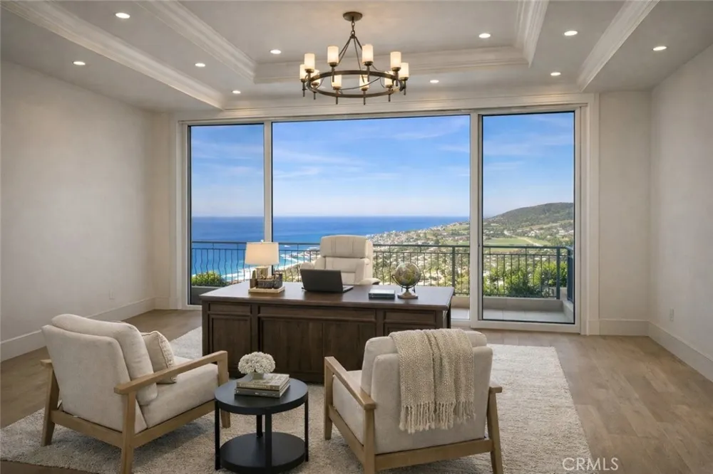 1425 Samoa Way Laguna Beach, CA 92651