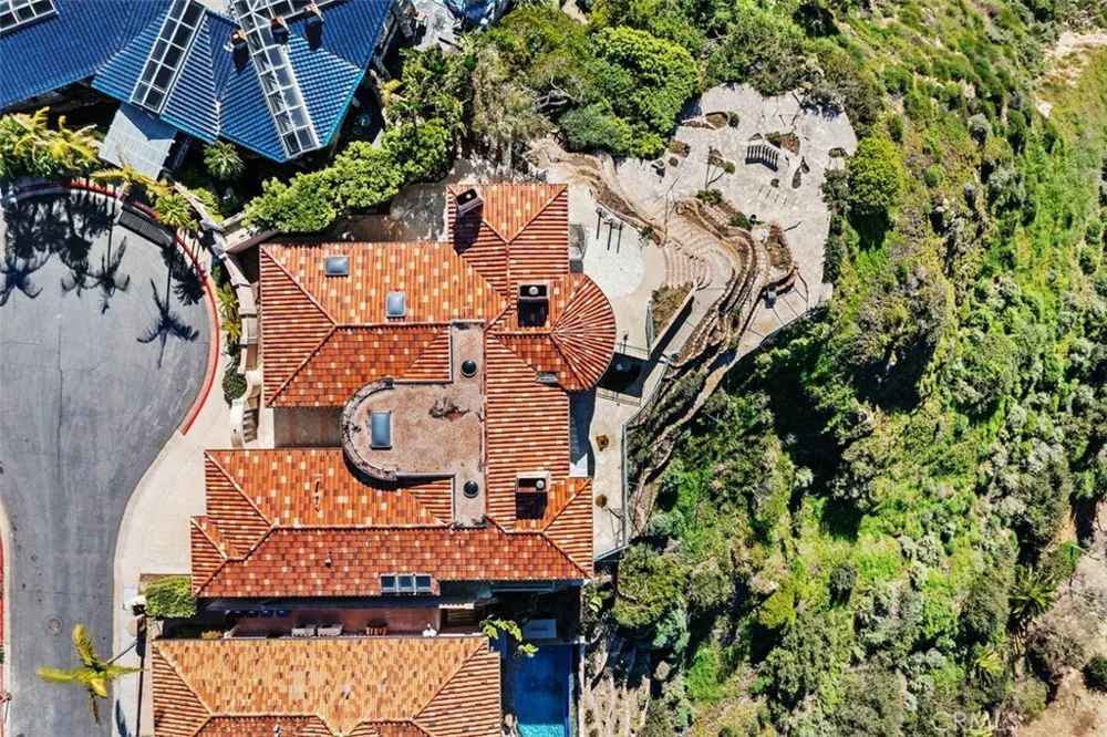 1425 Samoa Way Laguna Beach, CA 92651