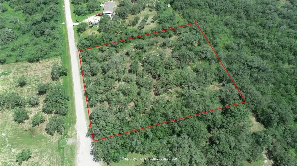 6962 County Road 604 Skidmore, TX 78389