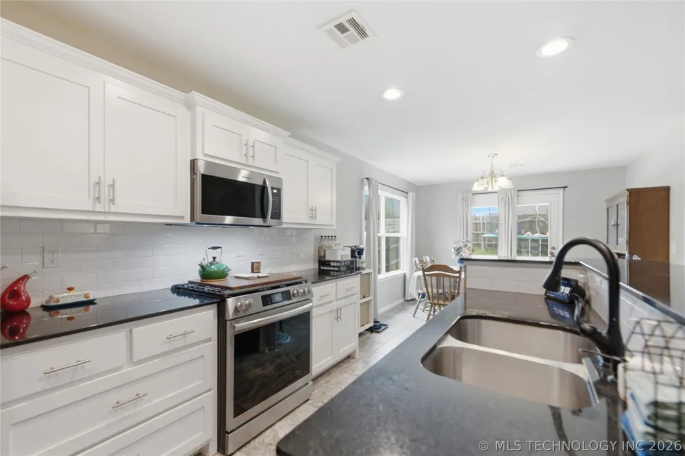 232 DP Newman Circle Kiefer, OK 74041