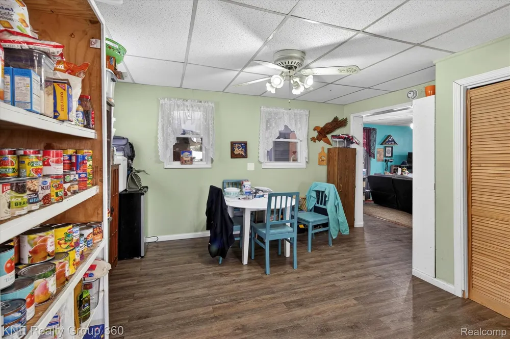 121 Livingston Street Howell City, MI 48843